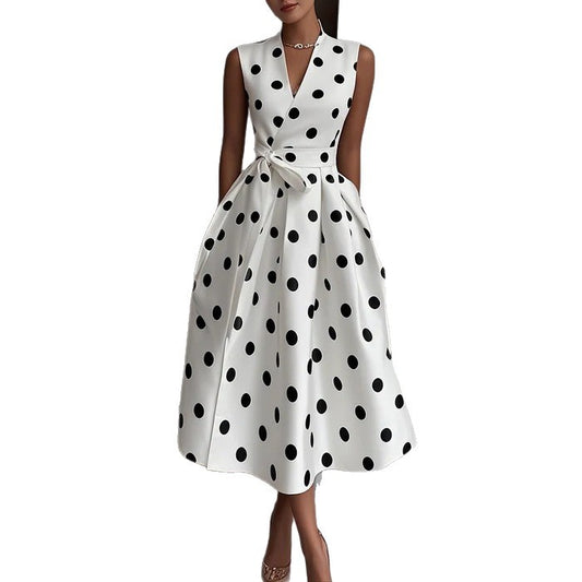 Women’s Flattering Slim Fit Wear  – Elegant Waist-Defined Design