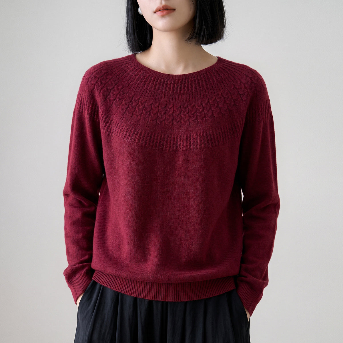 Women's Slim-Fit Round Neck Knit Pullover Sweater